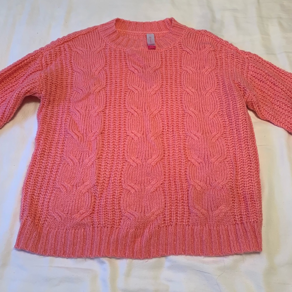 pink sweater
